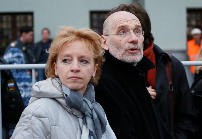 Григорий Чхартишвили с женой Эрикой